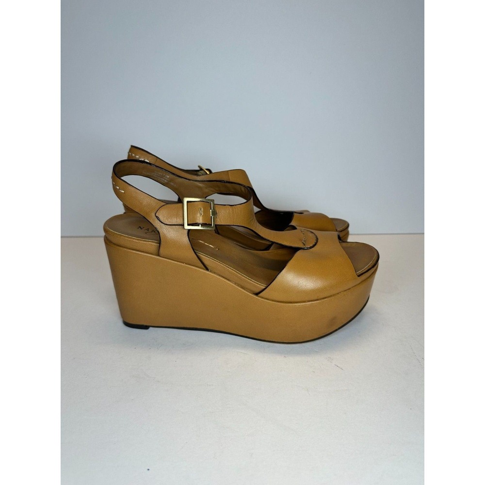 Naked Feet Bardi Platform Wedge Sandals Womens 7.5M Tan Leather T-Strap Summer